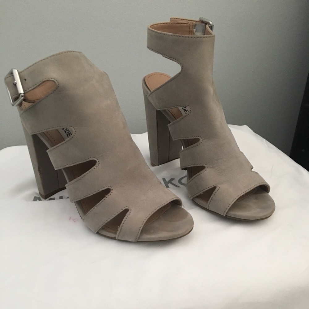 Women’s shoes.